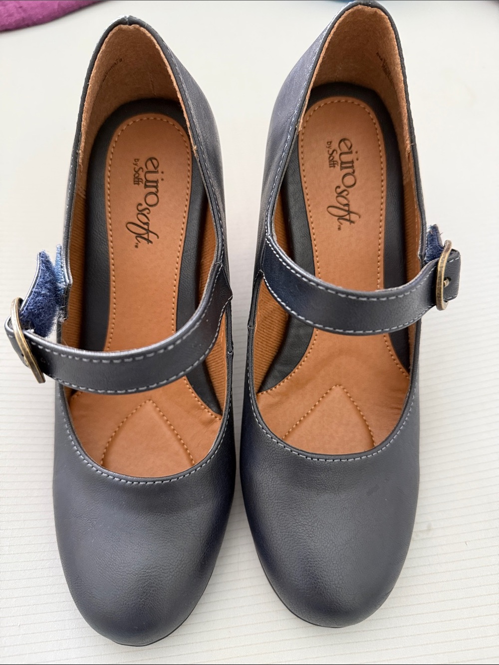 NWOT EuroSoft Navy Mary Jane Heels with Cushioned Insole